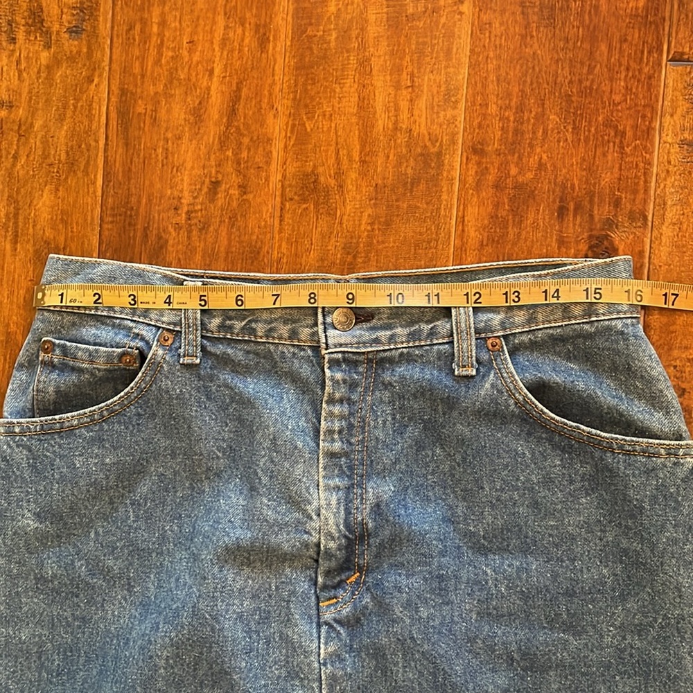 Levi’s 1990’s Denim skirt Made in USA - Picture 11 of 13